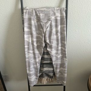 Athleta cropped leggings